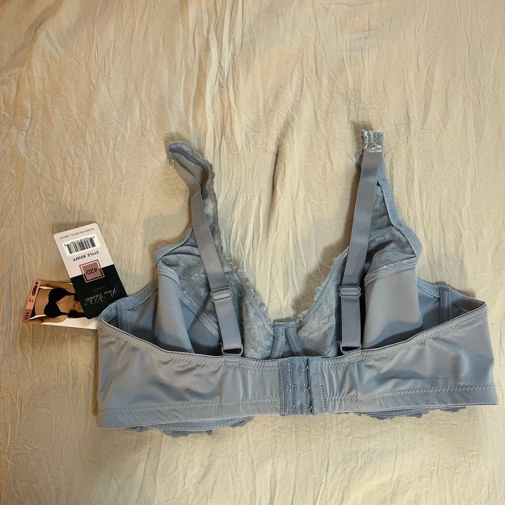 Lace Trim‎ Satin Blue Bra Size 42D